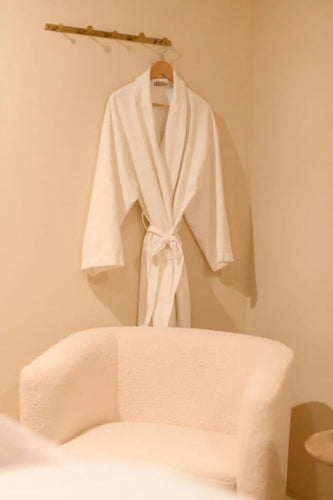robe handing in sonder treatment room